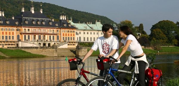 entlang des Elberadweg- Bereich Schloss-Pillnitz_foto-dittrich